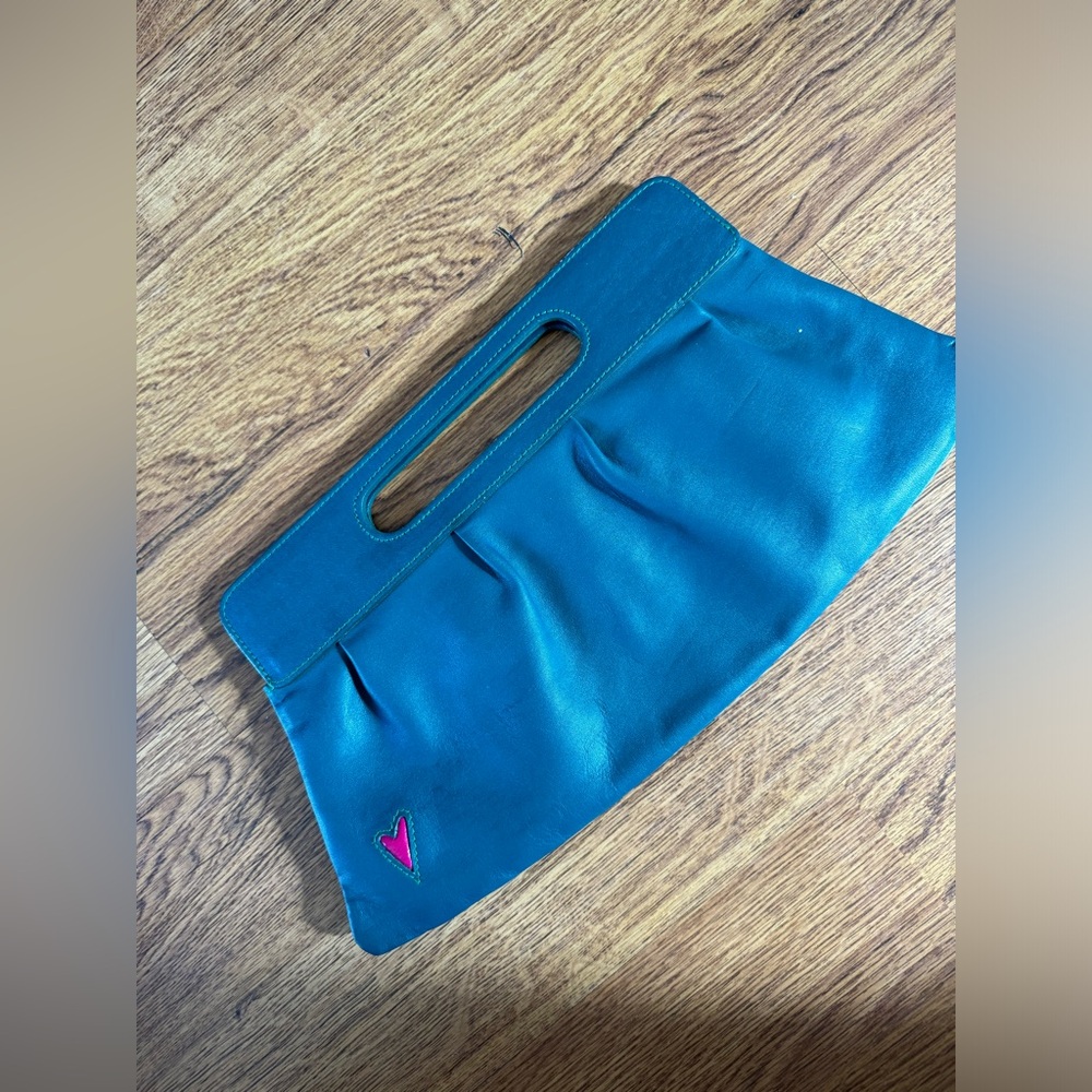 Retro 80s style clutch
